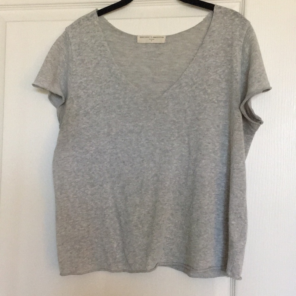 Gray urban t shirt